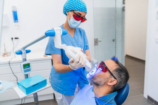 Best Emergency Tooth Extraction in Oasis, CA